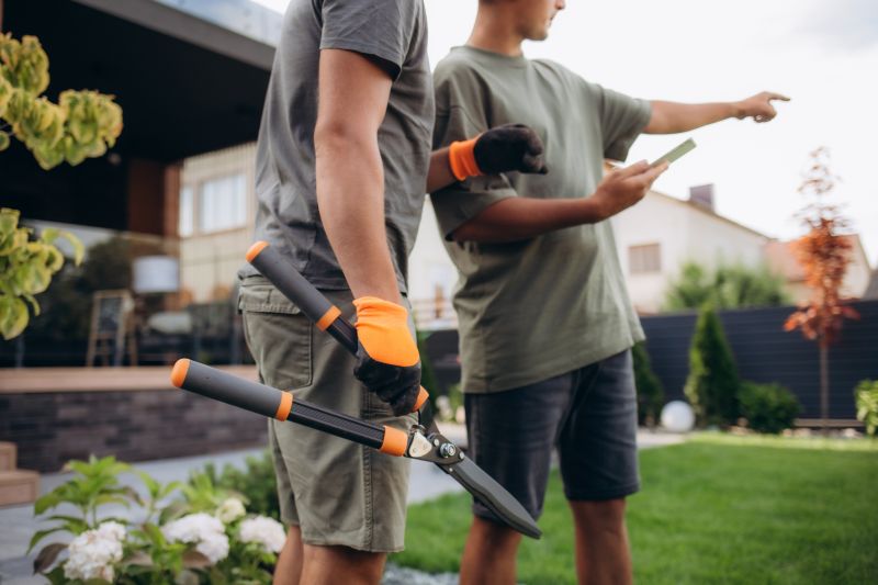 Narzędzia do prac ogrodowych – skompletuj wszystko, co potrzebne