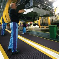 Przeciwzmęczeniowe maty przemysłowe Sky Trax® z powierzchnią bąbelkową