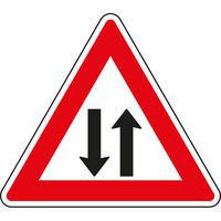 Znak drogowy Ruch w obu kierunkach (A9)