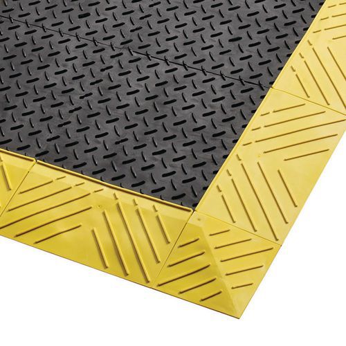 Maty przemysłowe Diamond Flex Lok™ Solid z powierzchnią perforowaną, czarno-żółte