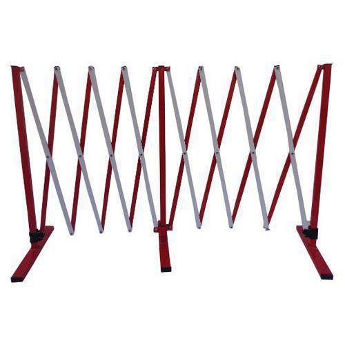 Metalowa barierka mobilna Manutan, składana, długość 400 cm Metalowa barierka mobilna Manutan, składana, długość 400 cm